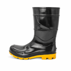 BOTA PVC PRETA COM SOLA AMARELA CANO CURTO N 36